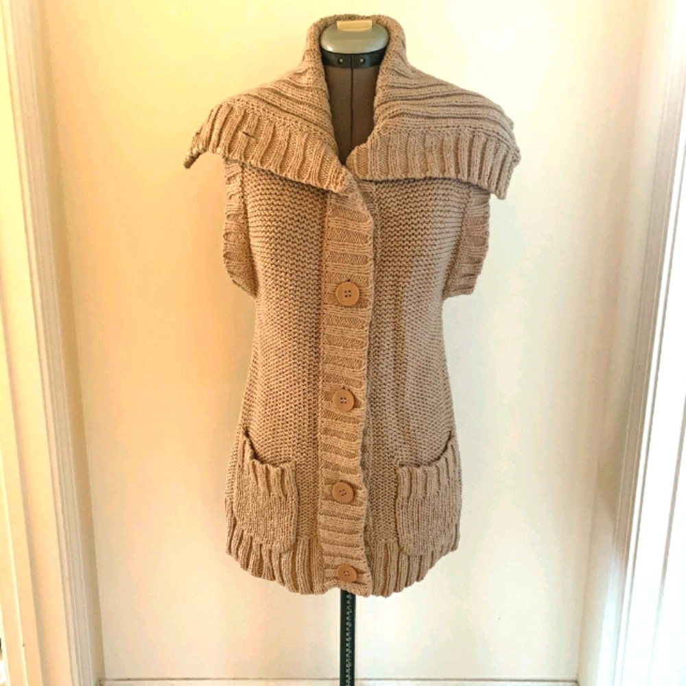Free People Tan Sweater Vest Sz. L... EUC